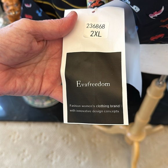 NWT. Amazing mandarin print jacket. Gorgeous - Picture 7 of 7